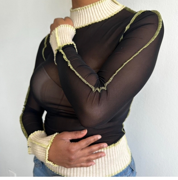 BLUE BLUSH fitted mesh long sleeve mock neck sweater trim top. Size small NWT - Picture 1 of 16